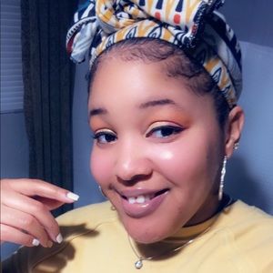 Meet your Posher, Quiawna...